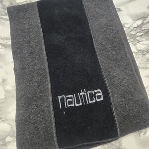 Nautica Two-Tone Black & Gray Embroidered Bath Towel